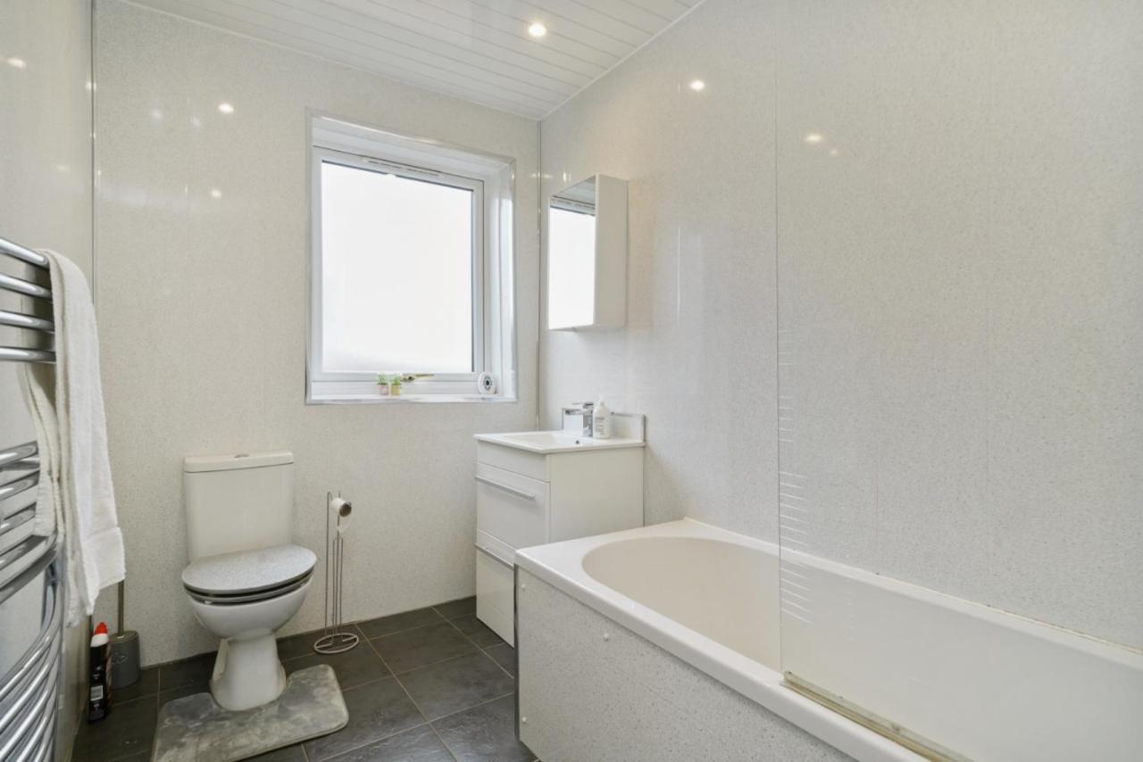 Bridgecity Hidden Gem Of Falkirk, Roughland House Apartment Carron  Exterior photo
